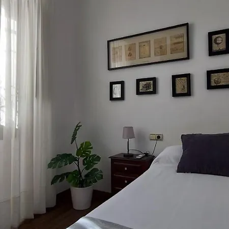 Descalzos Free Parking *