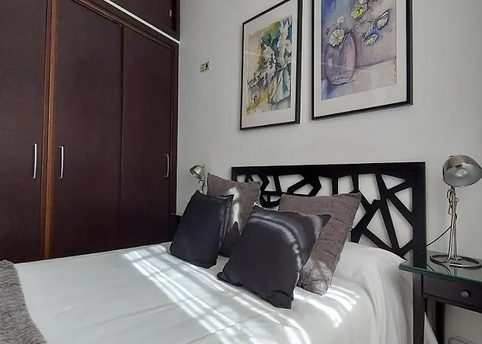 Descalzos Free Parking * 龙达