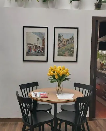 Descalzos Free Parking 龙达