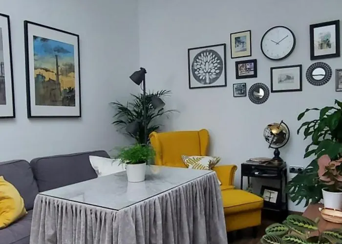 Descalzos Free Parking 龙达