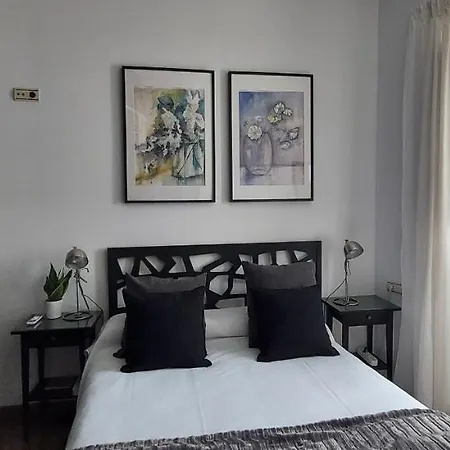 Descalzos Free Parking *