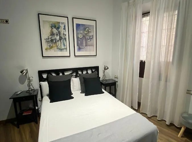 Descalzos Free Parking