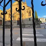 Descalzos Free Parking